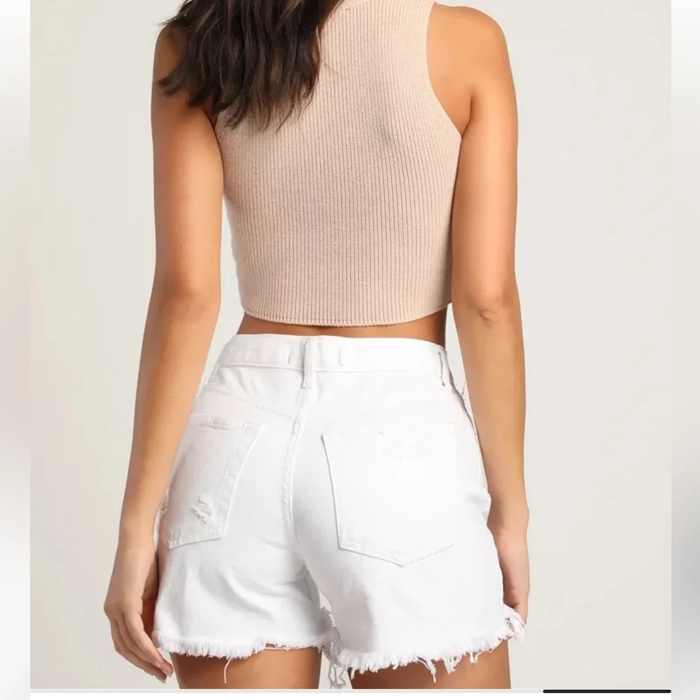 🟤NWT FREE PROPLE Mid-Rise Maggie Denim Shorts in Optic White Sz 26
